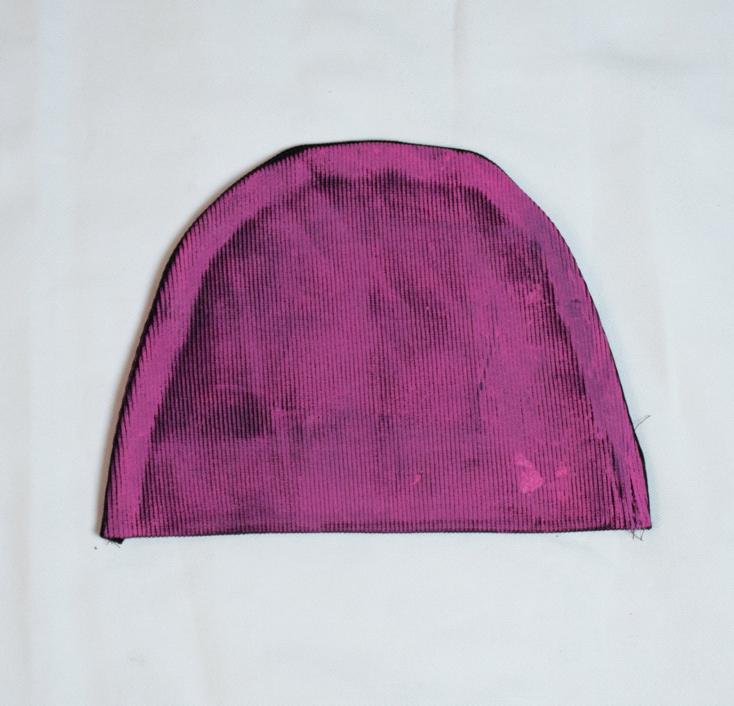 BOBBIN <3 BEANIE - PINK/BLACK