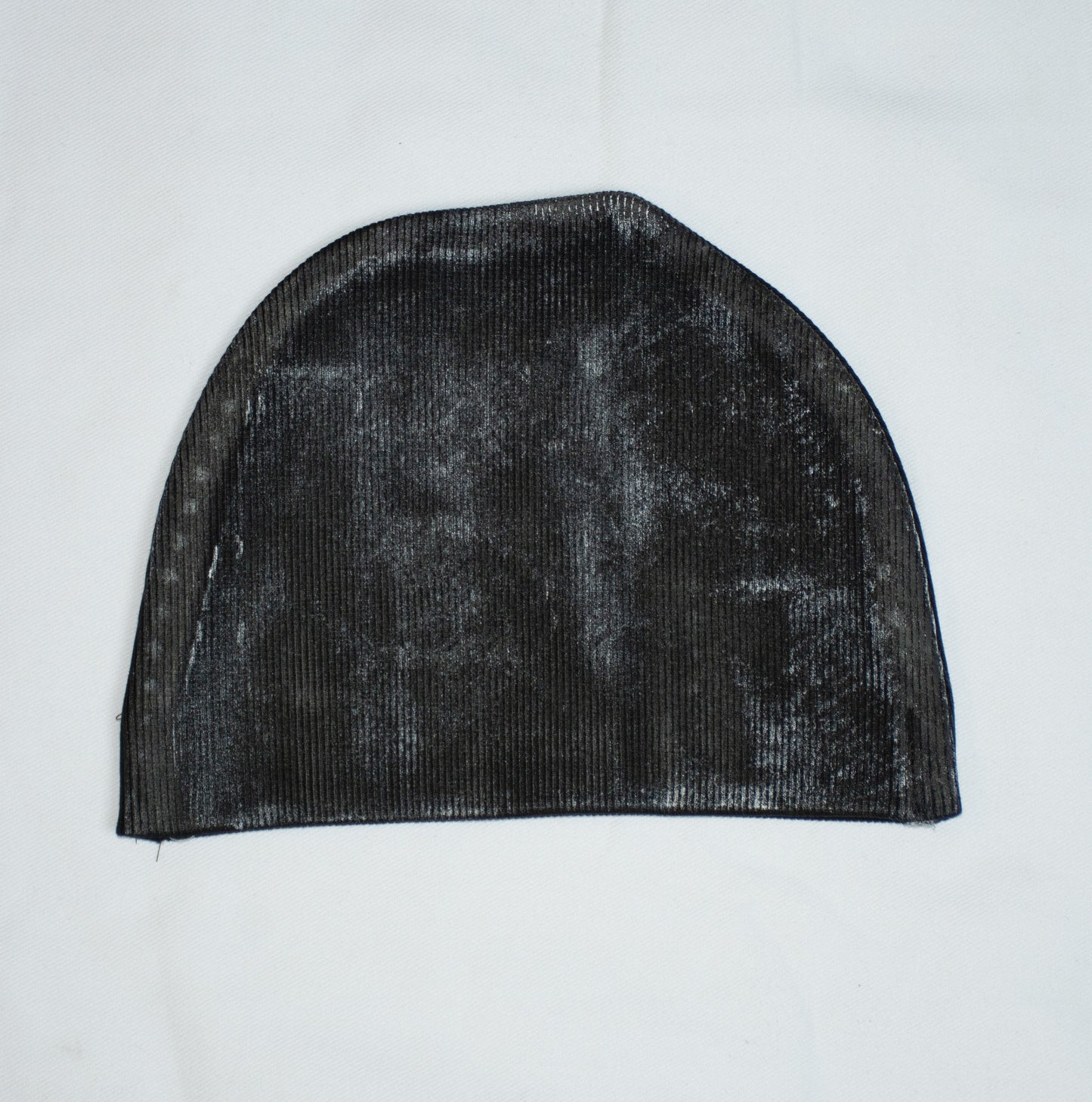 BOBBIN <3 BEANIE - BLACK/WHITE